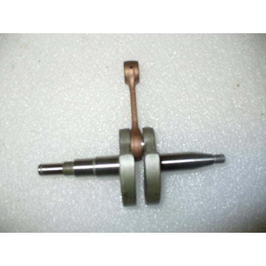 Genuine Makita Crankshaft 038 120 100, 038 120 101 (S/Cedes 038 120 100)