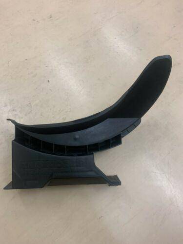 Genuine Victa Mulch Plug Ch86409A - OBSOLETE