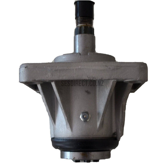 Spindle Assembly -Fits 46" Cut, Star Hole Blades From 1994-1997